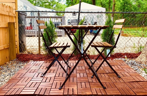 Charlotte House | Cozy Tiny Home located 15 minutes from uptown Charlotte! Pet friendly!