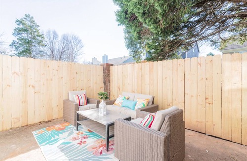 Mint Hill House | Cozy Townhome - 10 Minutes From Downtown Charlotte