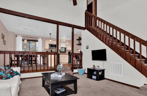Westover House | Cozy townhome 2 minutes away from Ft. Bragg