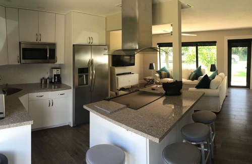 Boca Raton House | Cozy Upscale East Boca House