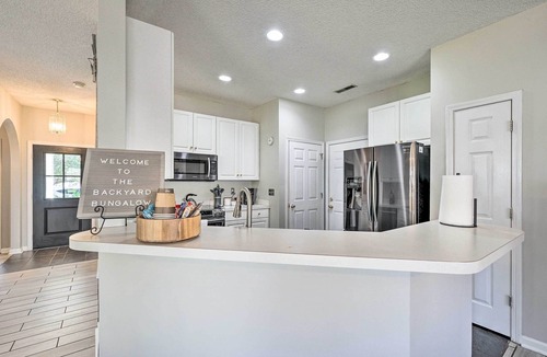 Murraysville House | Cozy Wilmington Bungalow ~ 6 Mi to Beaches!