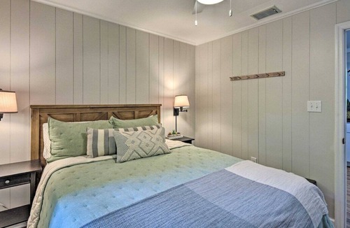 Martin Cottage | Cozy Wooded Cottage with Private Dock