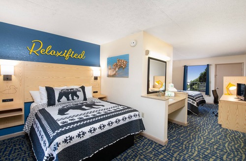 Gatlinburg - Pigeon Forge Hotel | Creekstone Inn