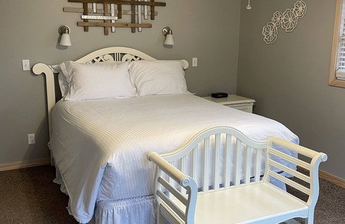 Horseshoe Bend Hotel | Crown Point Resort