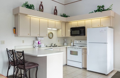 Lake Tansi Condo | Crown Resorts Lake Tansi West 2 Bed, 2 Bath Condo w/1 Queen, 2 Full Beds