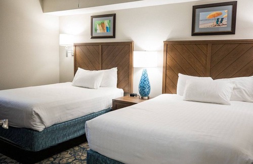 Port Canaveral Resort | CRUISING? BEACHING? THEME PARKING? 8 min walk to beach CANAVERAL TIMESHARE WEEK