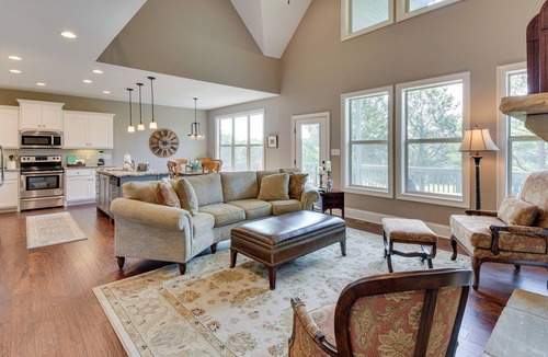 Toccoa House | Currahee Club Home: Lake Access & Golf Course View