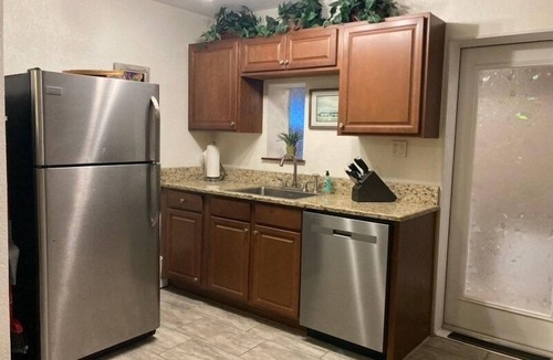 Bradenton House | Cute Bungalow close to downtown and Anna Maria Island.