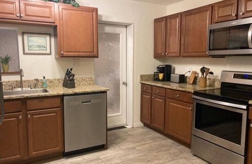 Bradenton House | Cute Bungalow close to downtown and Anna Maria Island.