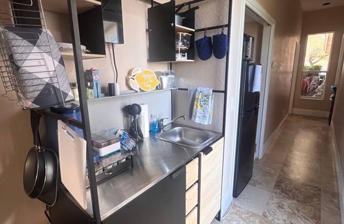 Plant City Apartment | Cute Lake Themed InLaw Suite with Trails in Peaceful Setting