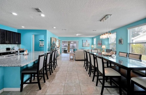 West Haven House | Davenport Dream Villa - Near Parks and close to Magic!