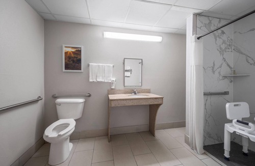 Alma Hotel | Days Inn by Wyndham Alma
