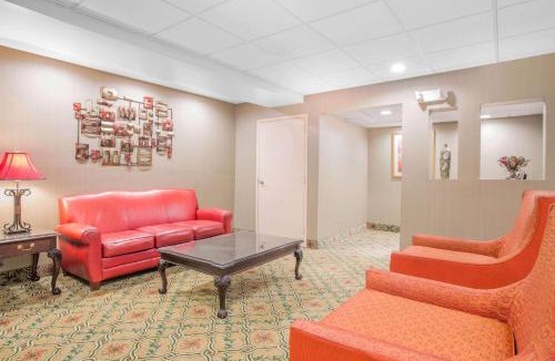 Greenville Hotel | Days Inn by Wyndham Greenville
