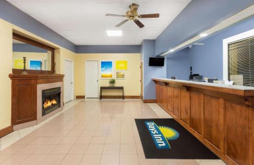 Orangeburg Hotel | Days Inn by Wyndham Orangeburg South