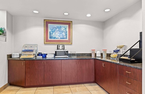 St. Pauls Hotel | Days Inn by Wyndham Saint Pauls