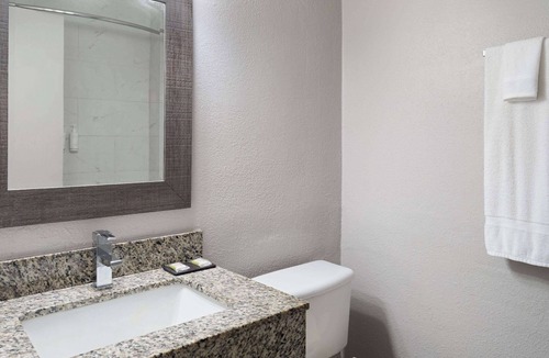 Salisbury Hotel | Days Inn by Wyndham Salisbury, NC