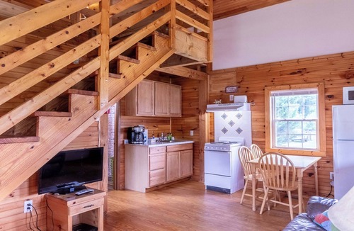 Bryson City Cabin | Deep Creek Cabin Unit 4-Covered Porch - WIFI - Motorcycle Friendly