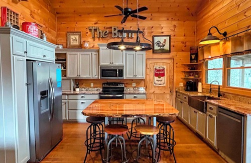 Bryson City House | Deep Creek Waterfront Home Hot Tub Pool Table Minutes to Downtown & GSMNP