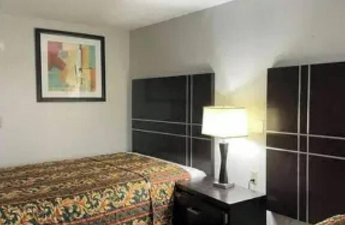 Deering Hotel | Deerfield Inn & Suites Steele Near Blytheville I 55