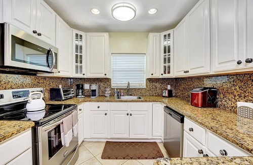 Delray Beach House | Delray Home W/Pool-Close To Beach & Downtown Atlantic Ave-Fun Tiki Hut-Bike-WiFi