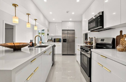 Tropic Palms House | Delray Oasis: Heated Pool, Spa, Arcade, Sleeps 10