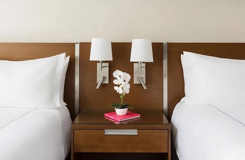 Bay Harbor Islands Hotel | Deluxe Double Queen Room with Balcony at The Altair Hotel Bay Harbor Miami