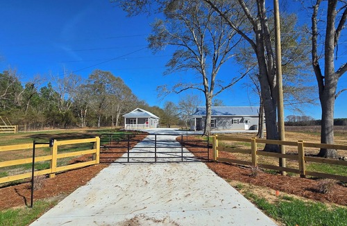 Dublin House | Depot Cottage at Shewmake Station 603 Shady Grove Church Road, Dublin, GA 31021