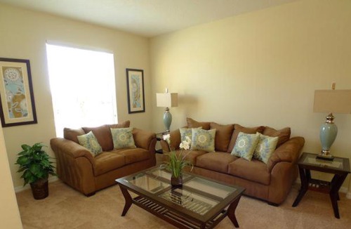 Veranda Palms House | Dharma House 2551