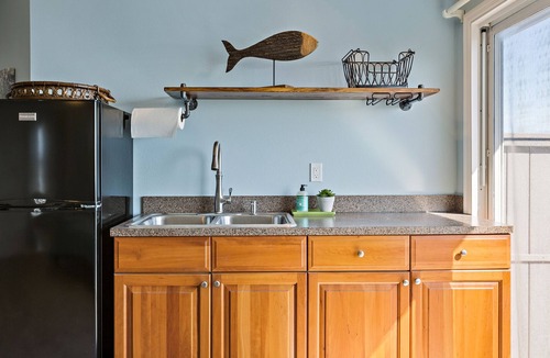 Melbourne Beach House | Direct Oceanfront Honeymoon Suite- Bonzer