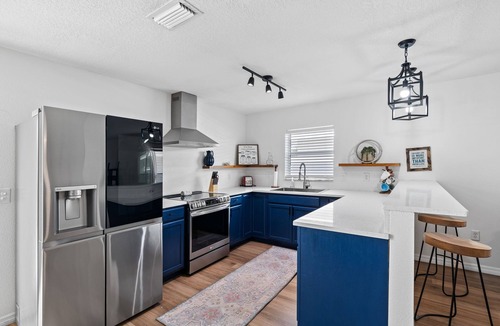 Balm House | Discover the Best of Central Florida from Wimauma