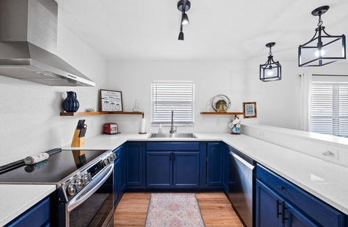 Balm House | Discover the Best of Central Florida from Wimauma