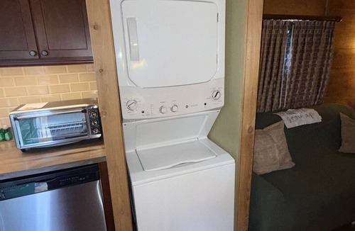 Callahan Cabin | Disney Fort Wilderness Cabin – The Outpost (30 mins from Beach)