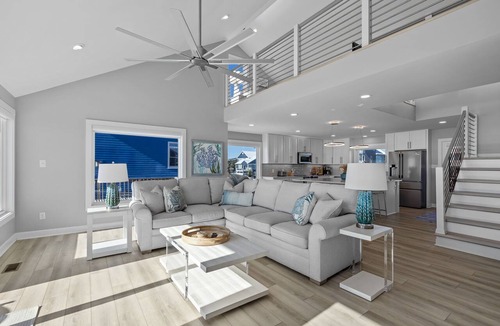 Emerald Isle House | Do Knot Disturb Oceanfront Private Pool Renovated Sleeps 14