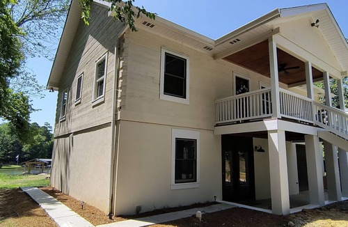 Cross Hill House | DO NOT BOOK HOUSE HAS BEEN SOLDLake Retreat on the water, Cross Hill,