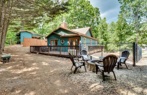 Fair Play House | Dock & Hot Tub at Fair Play Hideaway!