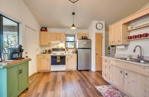Unaka Cottage | Dock on Hiwassee Lake! Family Murphy Retreat