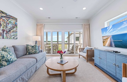 Georgetown House | Dockside Villas w. Pool + Boat Slip!
