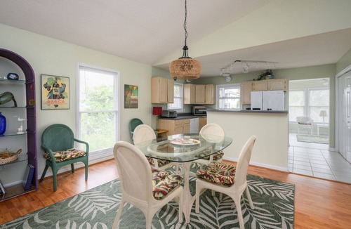 Beachwalk House | Dog-Friendly Bungalow with golf cart, just a block to the beach!
