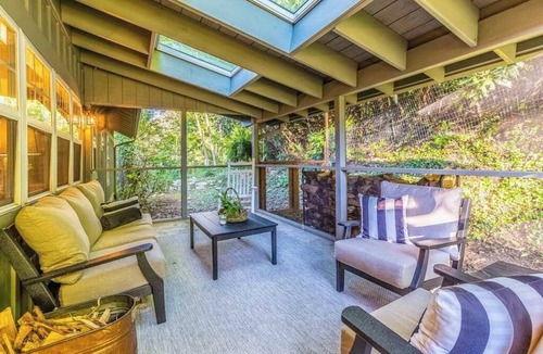 Highlands House | Dog-friendly cottage with a game room, washer/dryer, central AC, & gas fireplace