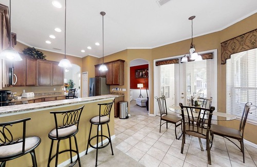 Jacksonville House | Dog-friendly home with screened-in patio, washer/dryer, & central AC