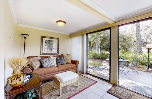 Sea Pines Condo | Dog-friendly lagoon-view condo w/ tennis - close to the beach!