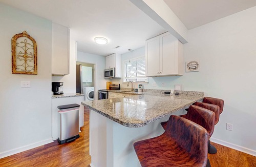 Charleston House | Dog-friendly townhouse close to downtown & Folly Beach with patio