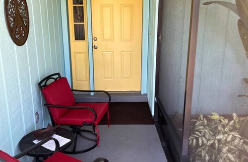Sebastian Highlands House | Dolphin House: 2 bedroom cottage