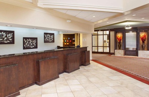 Cape Fear Hotel | DoubleTree by Hilton Fayetteville