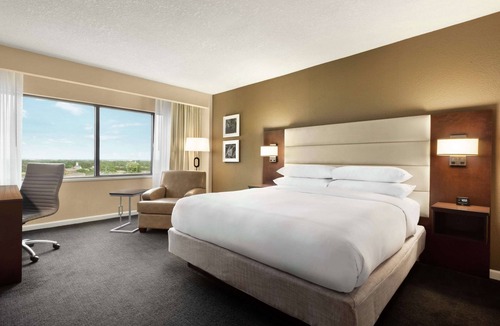Central Business District Hotel | DoubleTree by Hilton Hotel Orlando Downtown