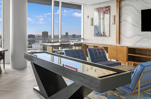 Peachtree Center Hotel | Downtown ATL Presidential Suite, Near Benz Stadium