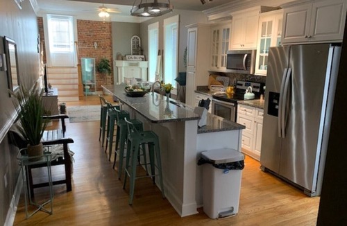 Dublin Condo | Downtown Charm, Luxury Condo with rooftop patio