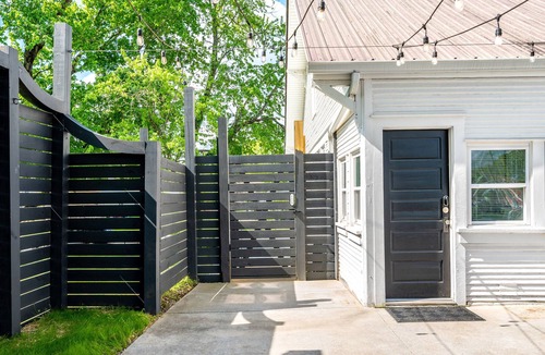 Dayton Cottage | Downtown Dayton Historic Cottage