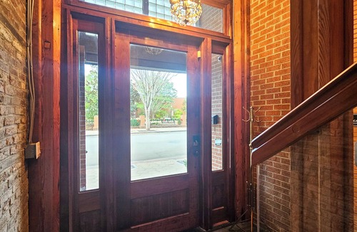 New Bern Apartment | Downtown Historic New Bern Apartment Next door to Birthplace of Pepsi