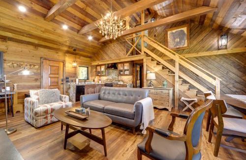 Penrose House | Dreamy Penrose Cabin w/Panoramic Mountain Views
